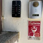 Castillitos En El Aire En Lo Alto Del Montgo-denia-piscina דניה